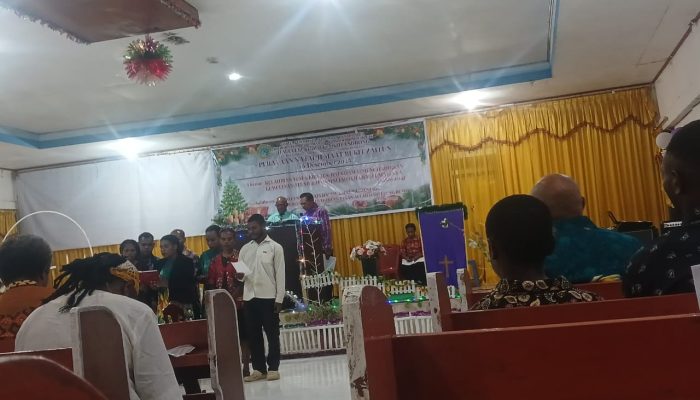 Ibadah Gerbang Natal Gereja KINGMI Jemaat Bukit Zaitun Sorong Berlangsung Khidmat