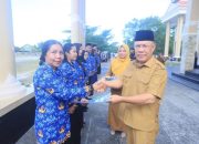 Bupati Bangkep Pimpin Pengambilan Sumpah PNS dan Penyerahan SK PNS serta PPPK Paruh Waktu