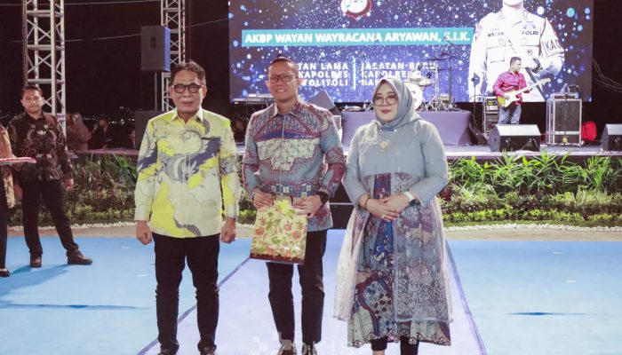 Ketua DPRD Banggai Hadiri Kenal Pamit Kapolres Banggai