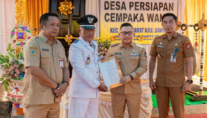 Bupati Resmikan Pemekaran Desa Cempaka Wangi Kecamatan Toili Barat