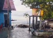 Banjir Rob Terjang Permukiman Warga Bulagi Utara, 65 Rumah Terdampak