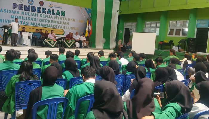 Beri Pembekalan KKN-MB, Mujiono Minta Mahasiswa Unismuh Luwuk Jadi Motivator Sukseskan Program Pemda Banggai