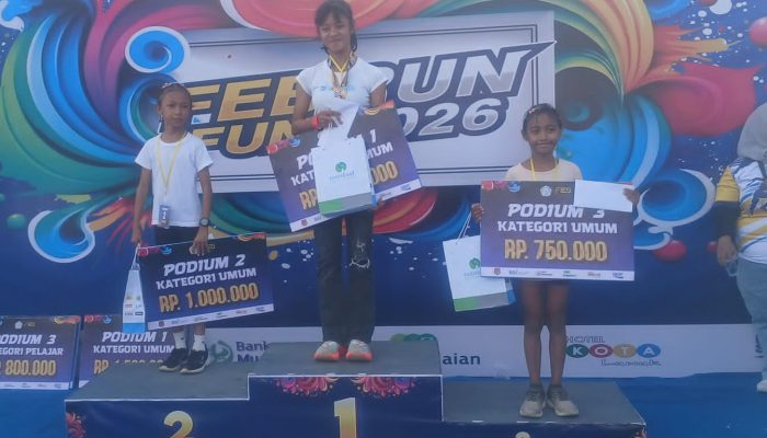 Luar Biasa! Dua Gadis Cilik Raih Juara 2 dan 3 di Kategori Umum FEB Fun Run 2026″