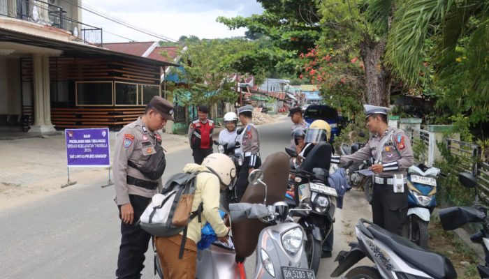 Operasi Keselamatan Tinombala 2026, Satlantas Polres Bangkep Tegur Puluhan Pengendara di Salakan