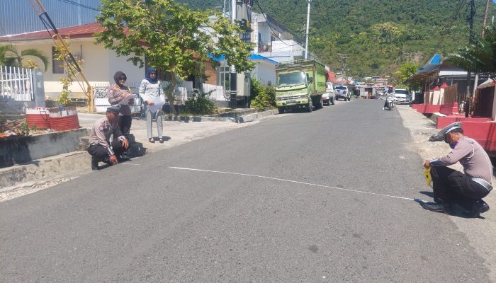 Tragis! Remaja Putri Tewas Usai Tabrak Truck Parkir di Jalan Kelurahan Baru Luwuk