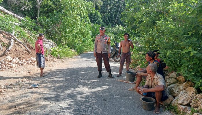 Bhabinkamtibmas Polsek Lobangkurung Sambangi Warga Desa Lantibung, Perkuat Ketahanan Pangan dan Kamtibmas
