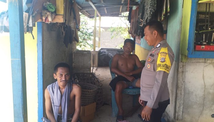 Bhabinkamtibmas Polsek Totikum Intensifkan Sambang Dialogis di Desa Tonuson