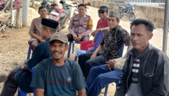 Polsek Totikum Pererat Silaturahmi Lewat Jumat Curhat, Serap Aspirasi Warga Totikum Selatan