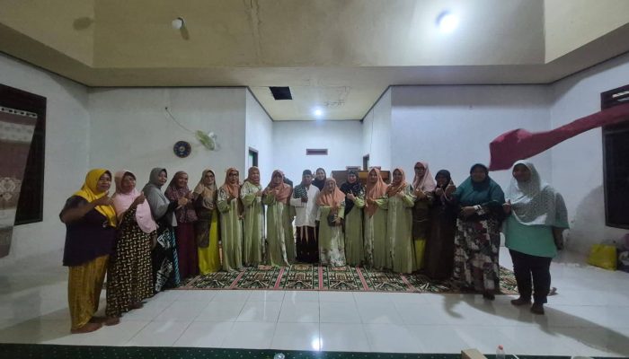 TP-PKK Bangkep Gelar Safari Ramadhan di Masjid Muallaf Sabang, Serahkan Bantuan untuk Anak Stunting dan Warga