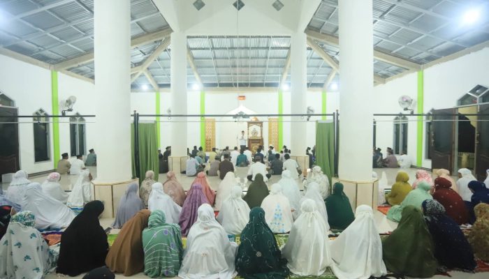 Bupati Rusli Moidady Pimpin Safari Ramadhan di Desa Sampaka, Momentum Mempererat Silaturahmi 