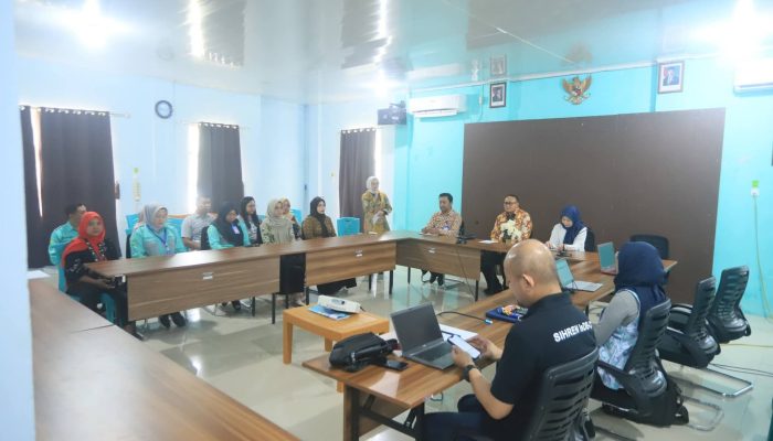 Tim Kemenkes Tinjau Kesiapan RSUD Trikora Salakan Jelang Distribusi CT Scan dan Mammografi