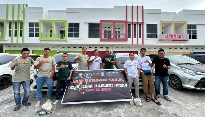 CSSF Chapter Luwuk Banggai Bagikan 250 Paket Takjil di GOR Kilongan