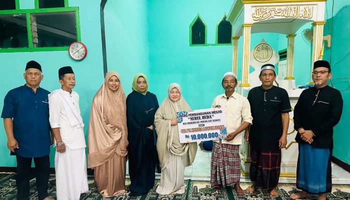 Ramadhan Berkah, PT KLS Salurkan Bantuan Rp10 Juta untuk Pembangunan Masjid Al Huda di Moilong
