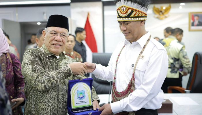 Bupati Bangkep Audiensi dengan Menteri Pertanian RI, Serahkan Proposal Pengembangan Sektor Pertanian